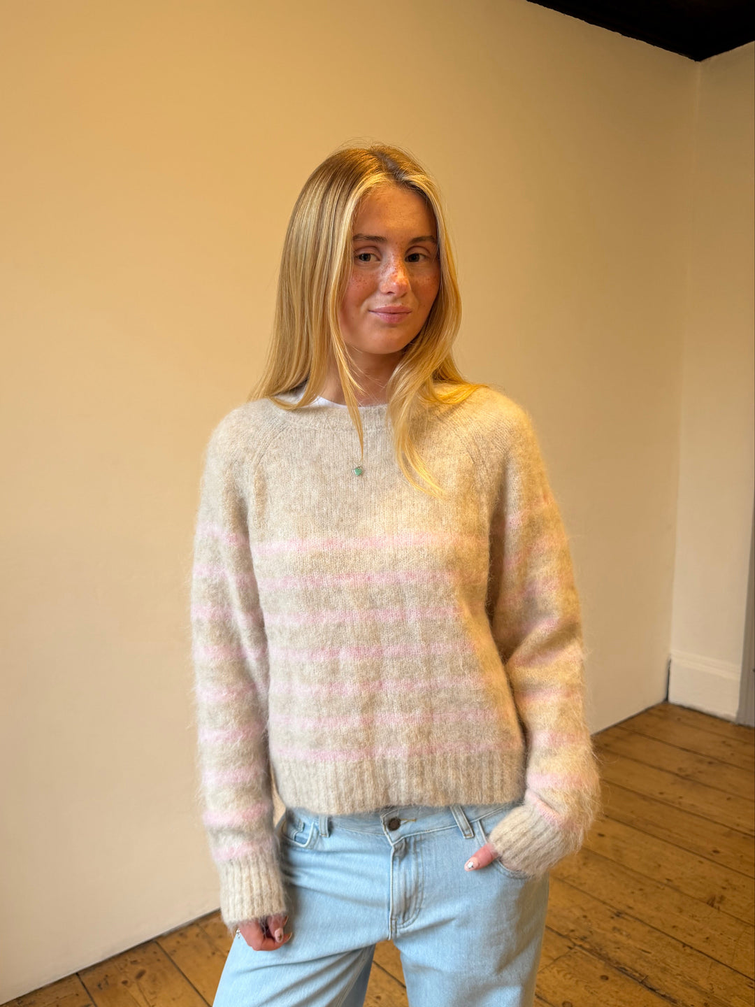 Cara Trui - Beige & Roze