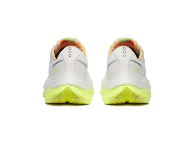 Chaussures de course pour femme Saucony Endorphin Speed 4